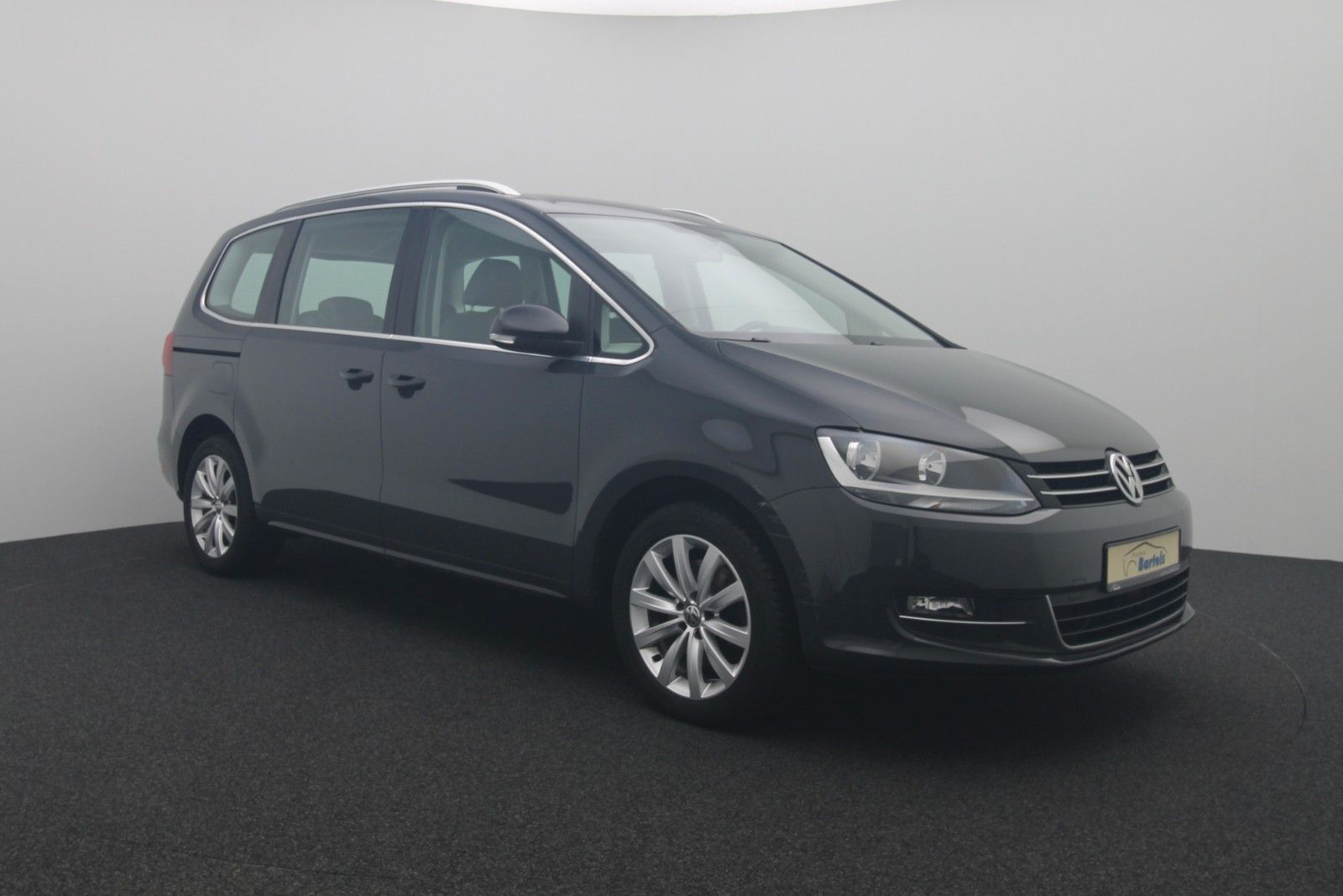 Fahrzeugabbildung Volkswagen Sharan 1.4 TSI Highline BMT