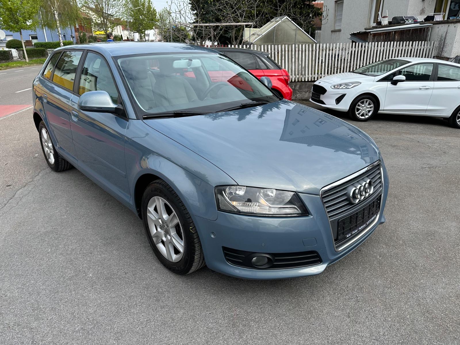 Audi A3 Sportback 1.6 TDI Attraction/ Klima/ SHZ/ PDC
