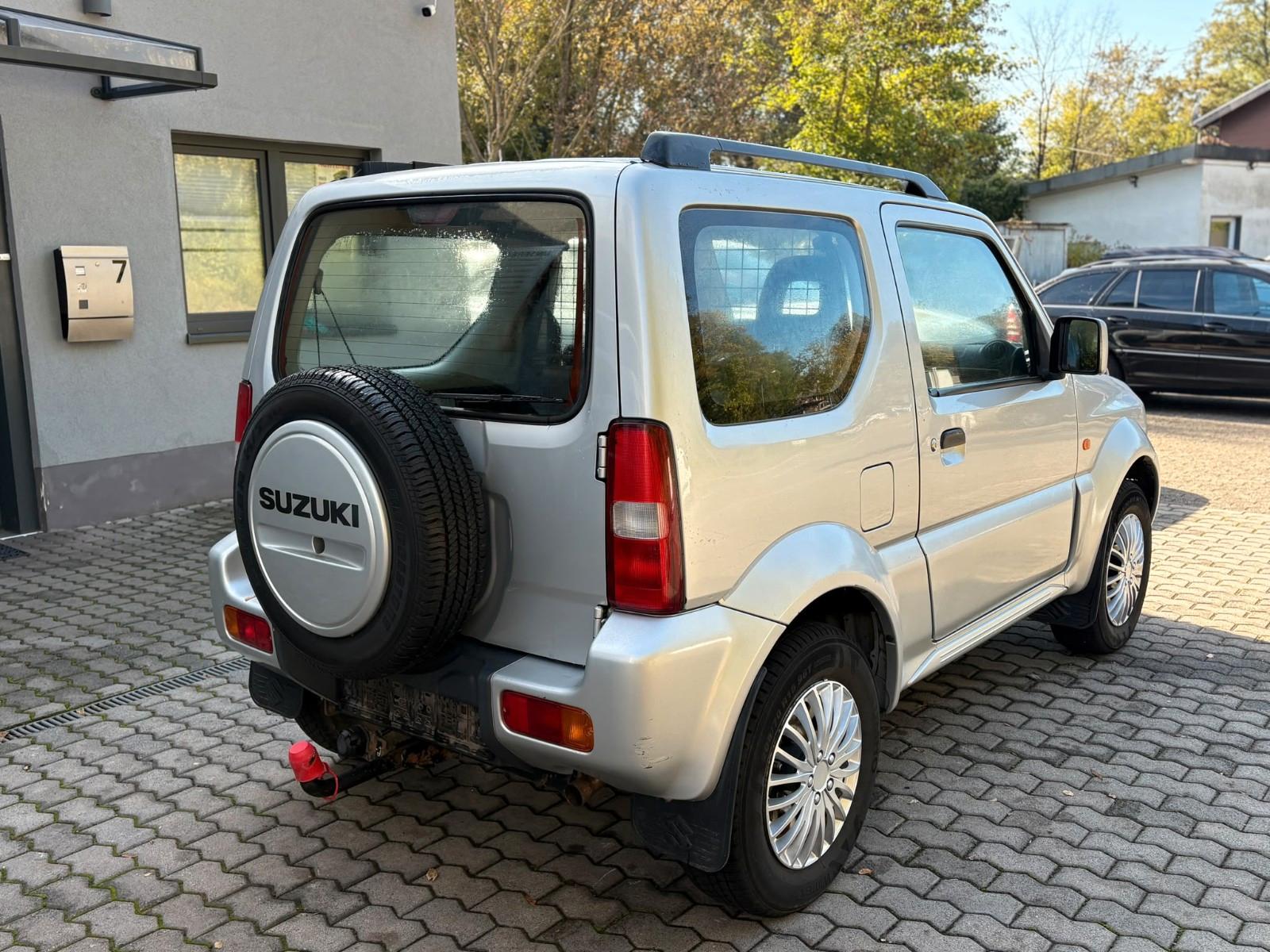 Suzuki Jimny 2010 — photo 8