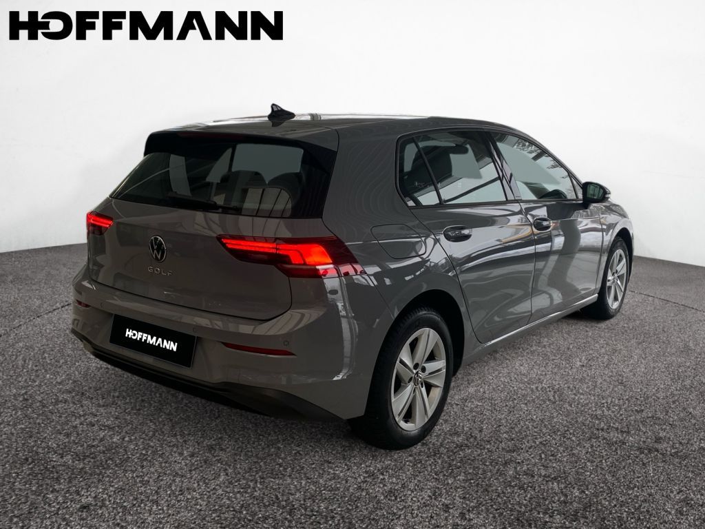 Fahrzeugabbildung Volkswagen Golf 1.5 TSI Life 3 Jahre NW Anschlussgarantie