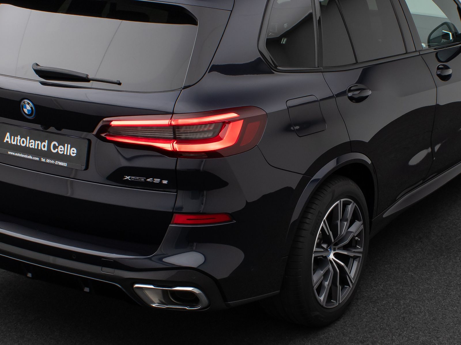 Fahrzeugabbildung BMW X5 xD45e M Sport 360°Laser HUD DAB H/K Komfort