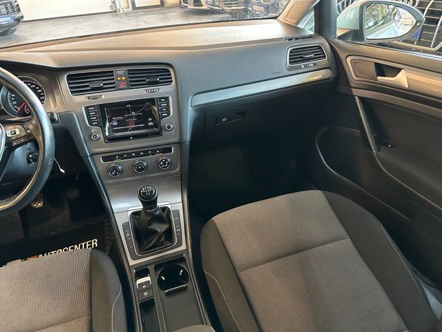 Volkswagen Golf VII Variant Trendline BMT *Navi*