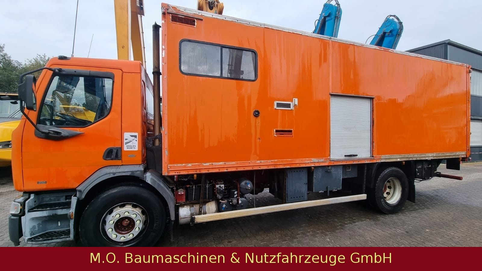 Fahrzeugabbildung Renault Premium 250 DCI / Mannschaftswagen /