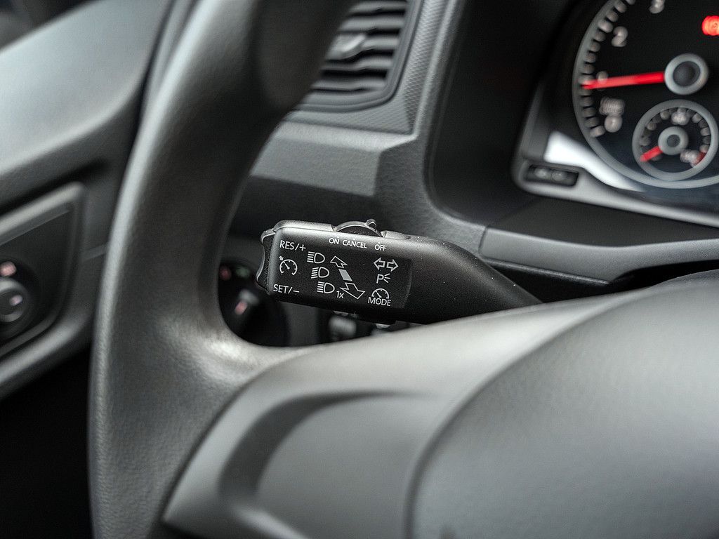 Fahrzeugabbildung Volkswagen Caddy Maxi 1.0 TSI AHK LEDER BLUETOOTH