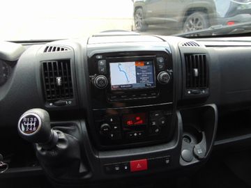 Bild 12 Peugeot Boxer Kombi 333 L1H1 Active Blue-HDi 130