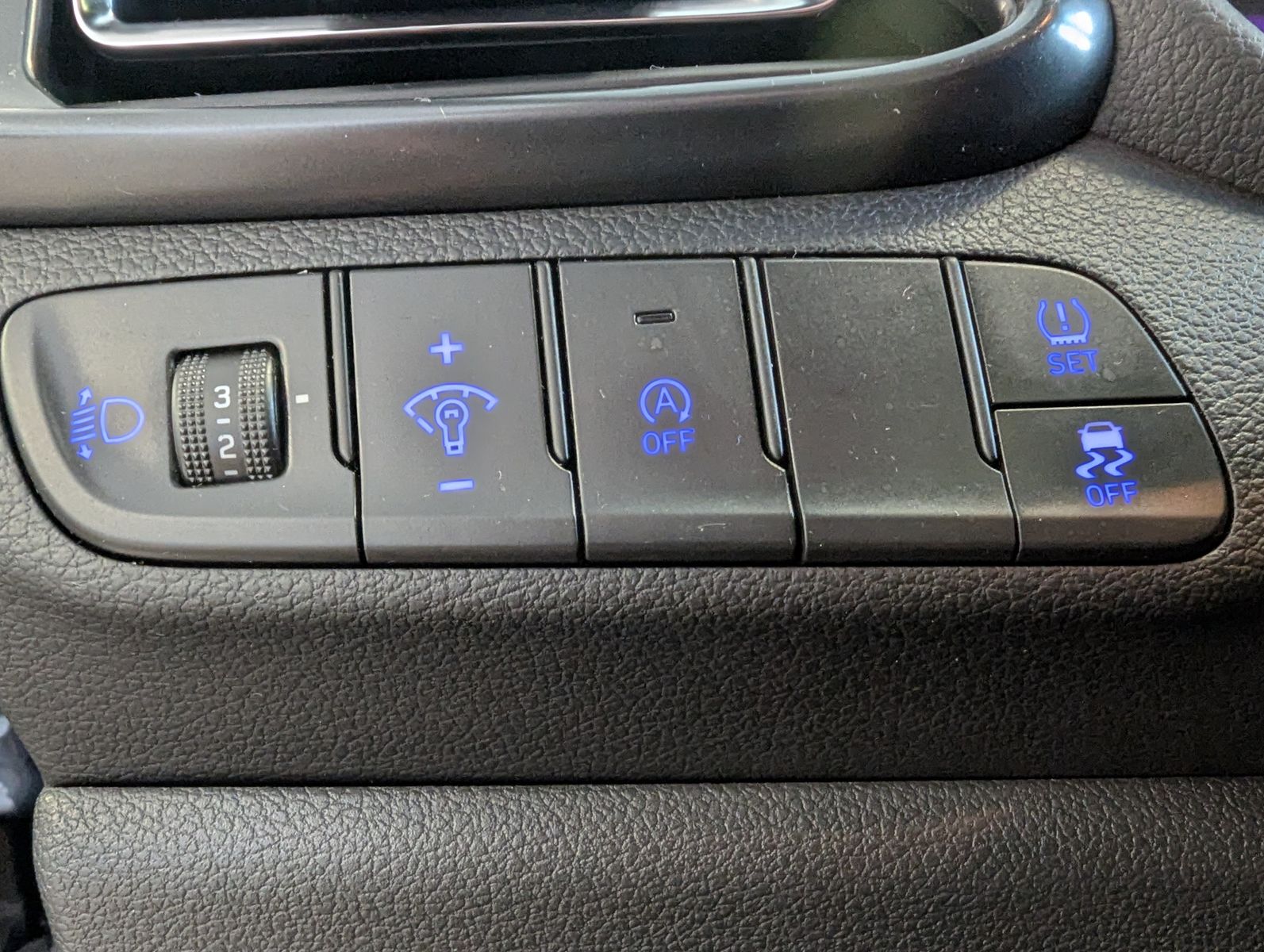 Fahrzeugabbildung Hyundai i30 1.5 T-GDI DCT N-Line LED Cam Pano Keyless 18