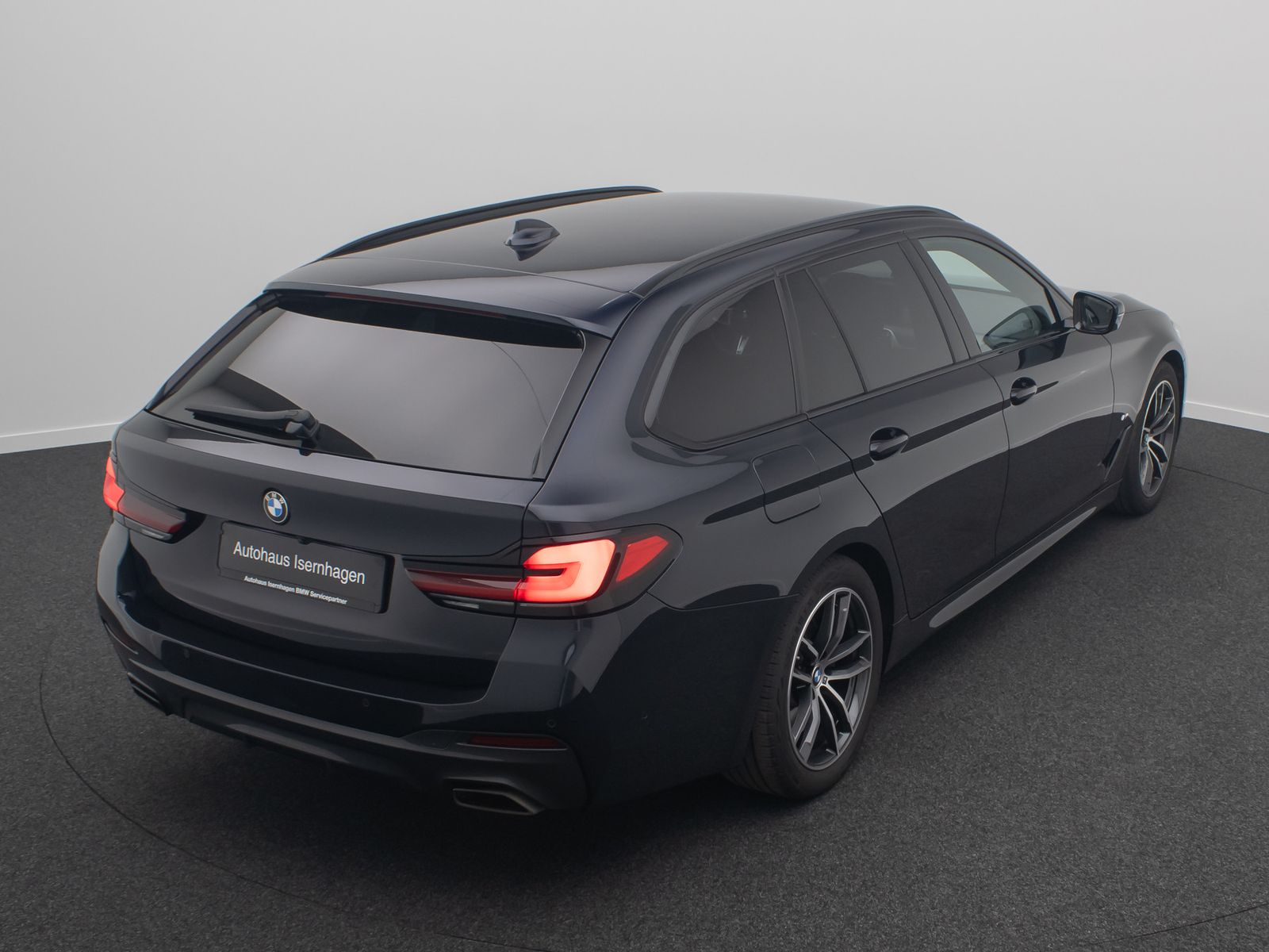 Fahrzeugabbildung BMW 530d M Sport 4xKlima HUD DAB Kamera Laser 18Zoll