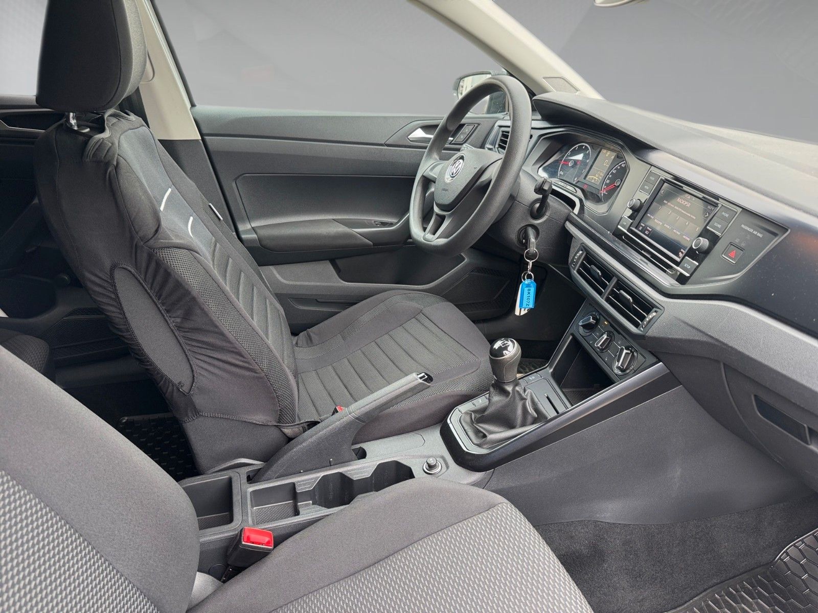 Volkswagen Polo VI Trendline – Bild 9