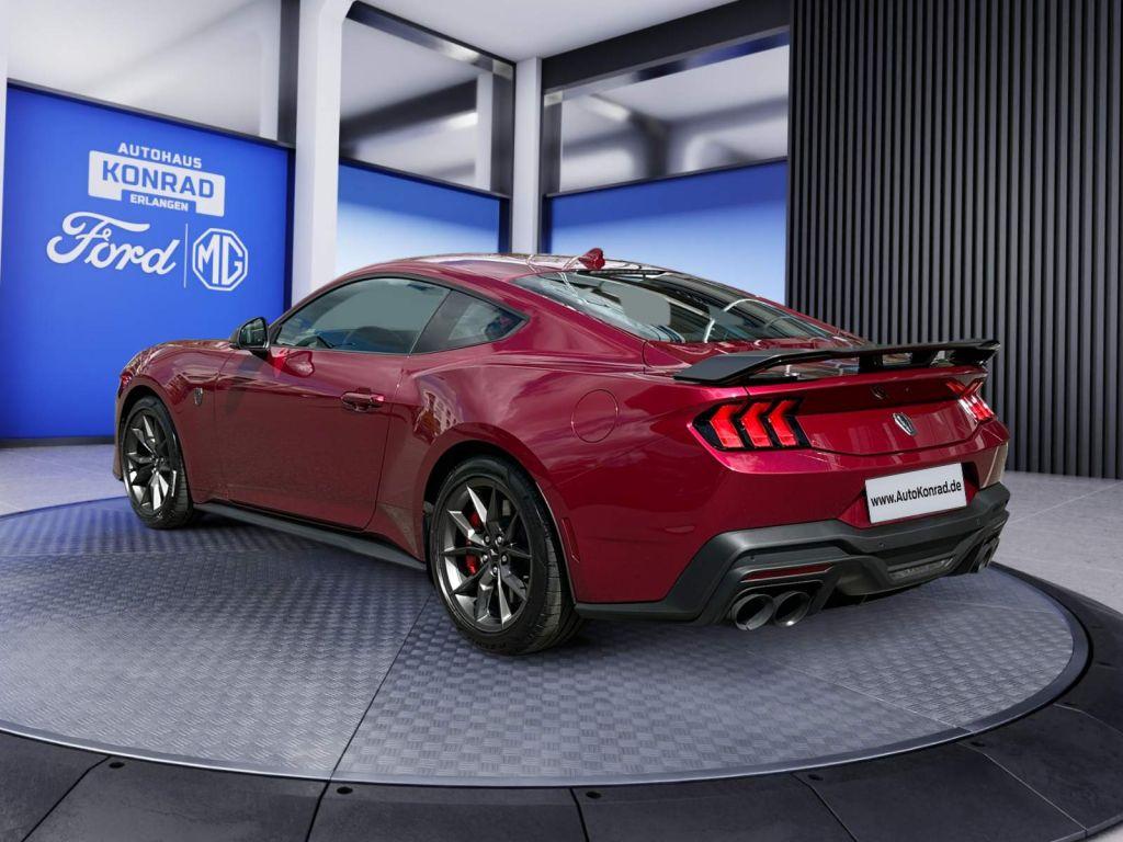 Ford Mustang Fastback Dark Horse 5.0 V8