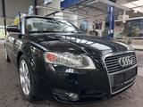 Audi A4 Cabriolet 2.0 TFSI LPG - Audi A4: Schwarz, Cabrio