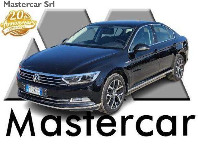 VW VOLKSWAGEN Passat Berlina 2.0 tdi Executive 4mot