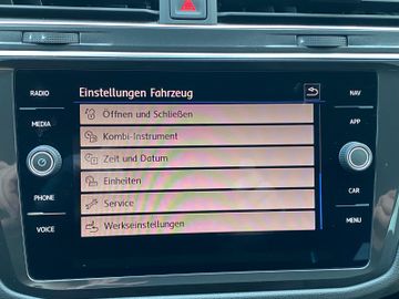 Bild 13 VW TIGUAN HIGLINE NAVI WINTERPAKET AUTOMATIK