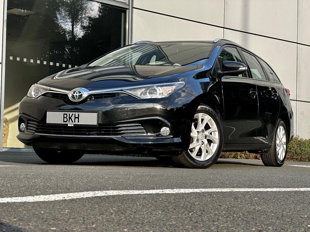 Toyota Auris Touring Sports