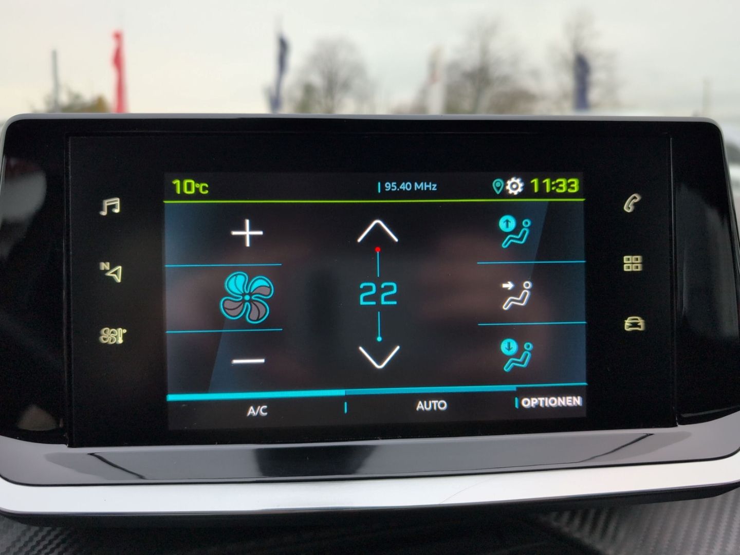 Fahrzeugabbildung Peugeot 208 Active Pack Elektromotor     136  CarPlay