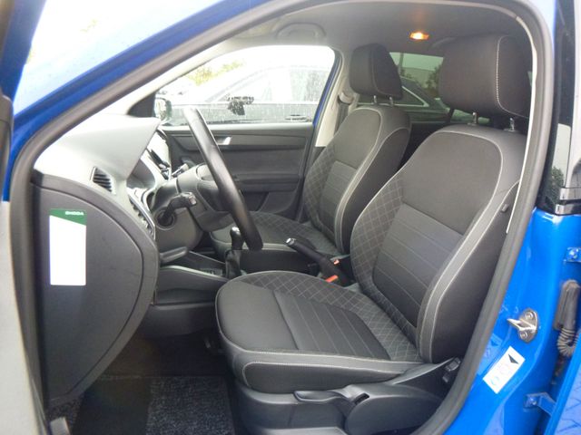 Fahrzeugabbildung Skoda Fabia 1,0 TSI Kombi >NAVI/Einparh/SmartLink<