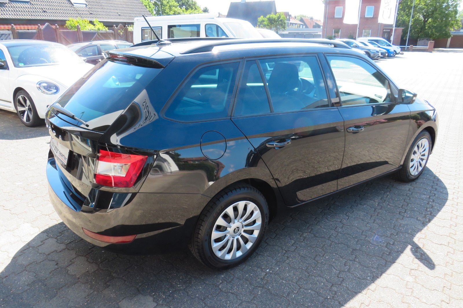 Fahrzeugabbildung SKODA Fabia Combi Ambition GJ SMART-LINK SITZH. NAVI 1