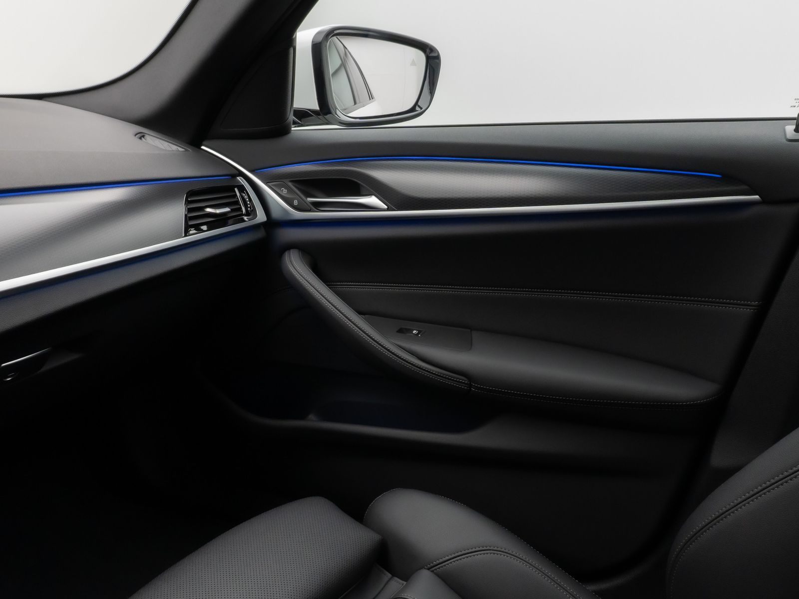 Fahrzeugabbildung BMW 530d M Sportpaket Pro Kamera DAB HiFi Alarm AHK