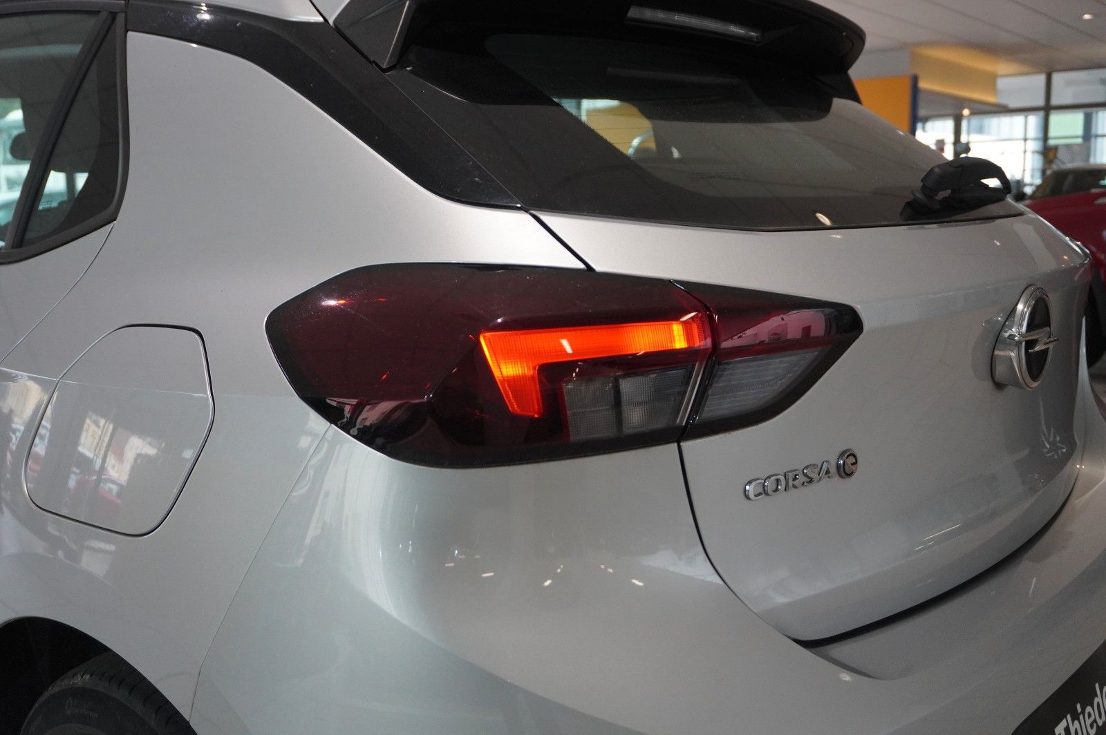 Fahrzeugabbildung Opel Corsa-e F EDITION 7KW NAVI/VIRT/TEMP/DAB/WÄRMEP.