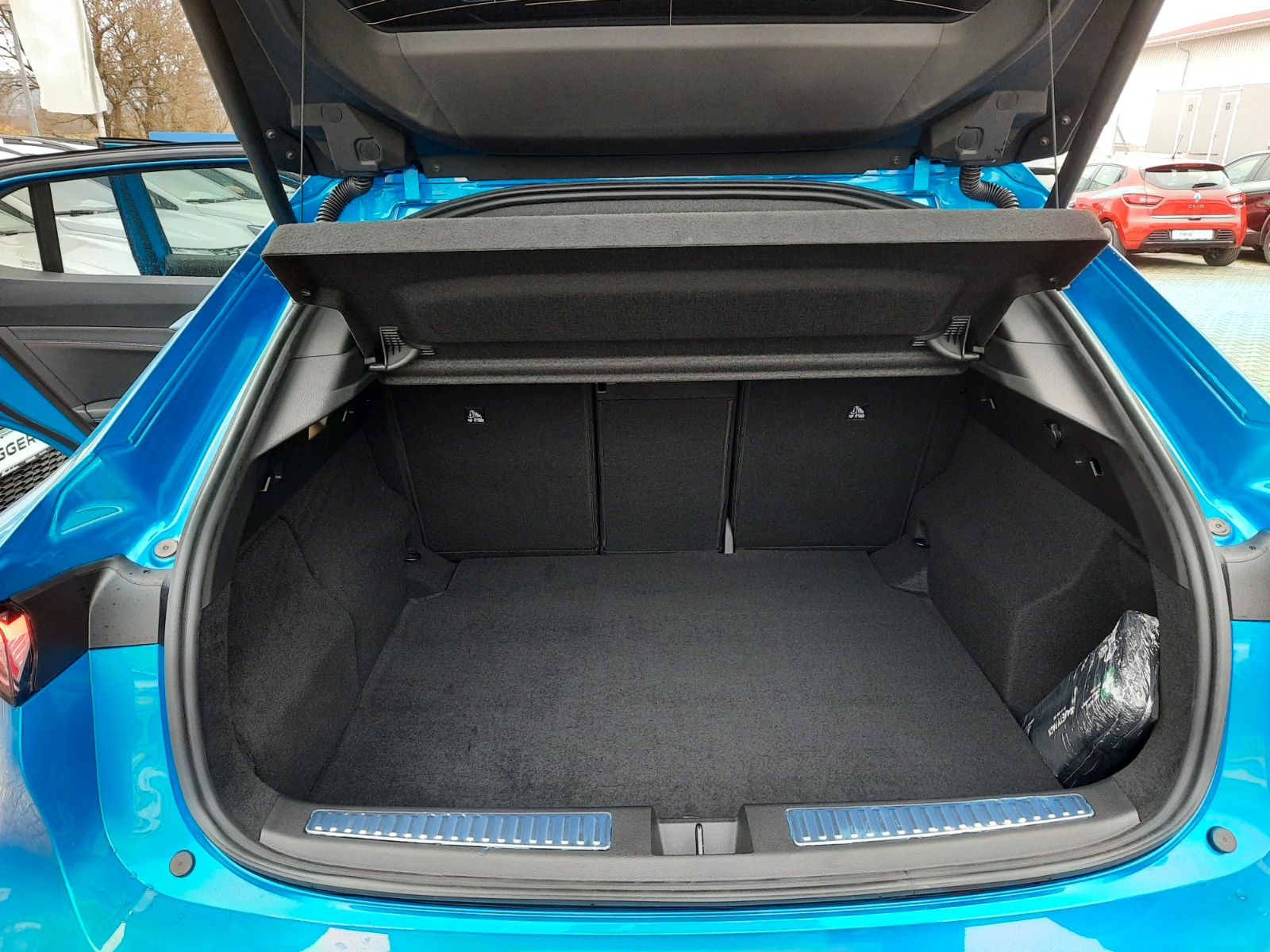 Renault Rafale - Bild 10