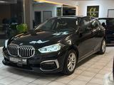 BMW 118d Luxury Line *LED*NAVI* - BMW 1er Reihe: Luxury Line