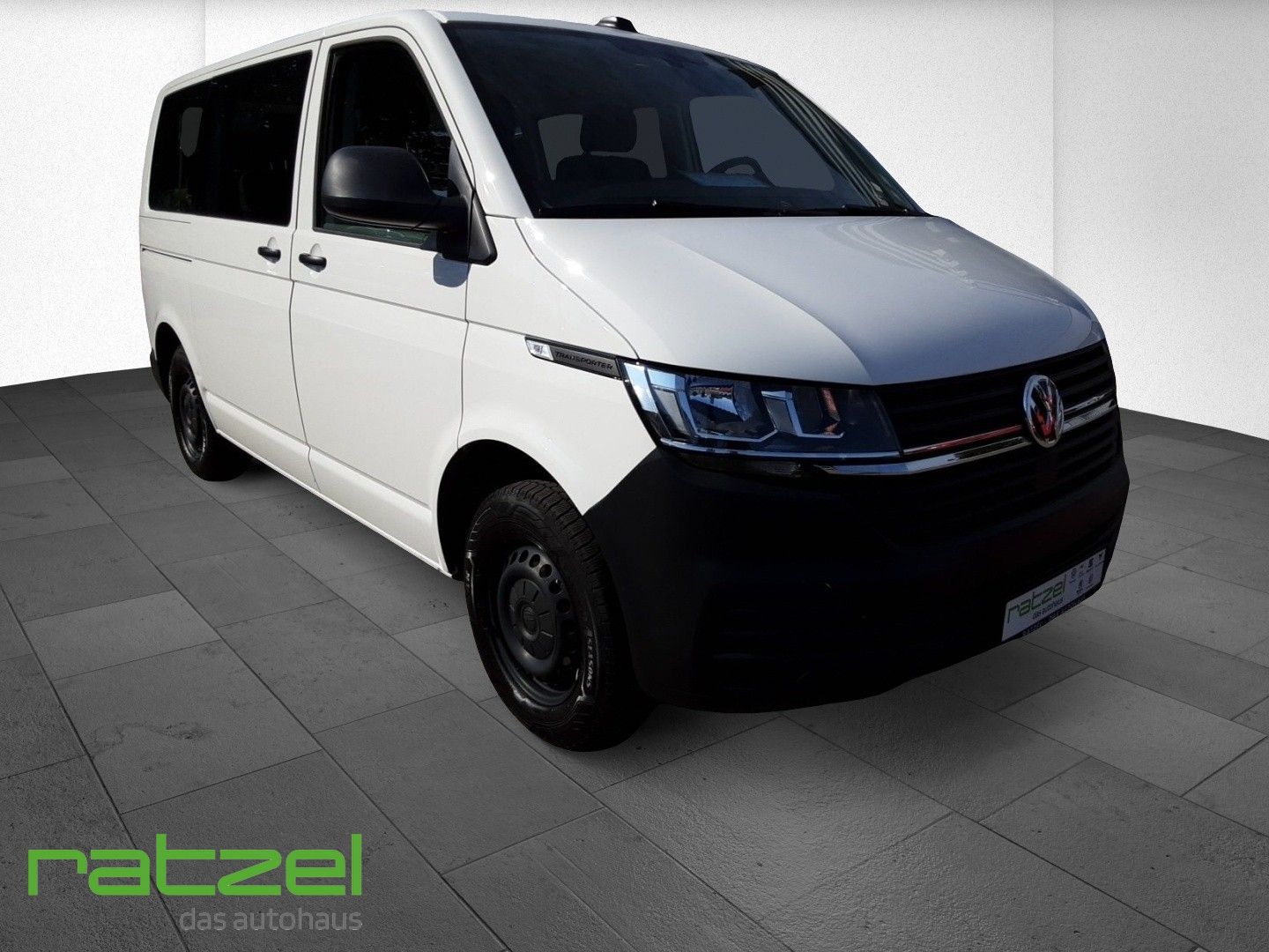 Fahrzeugabbildung Volkswagen T6.1 Kombi KR 2.0 TDI 9-Sitzer Anhängerkupplung