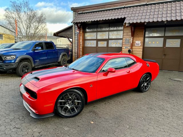 Dodge 6.4 V8 SRT*BREMBO*LED*LEDER*NAVI*PDC*GARANTIE*