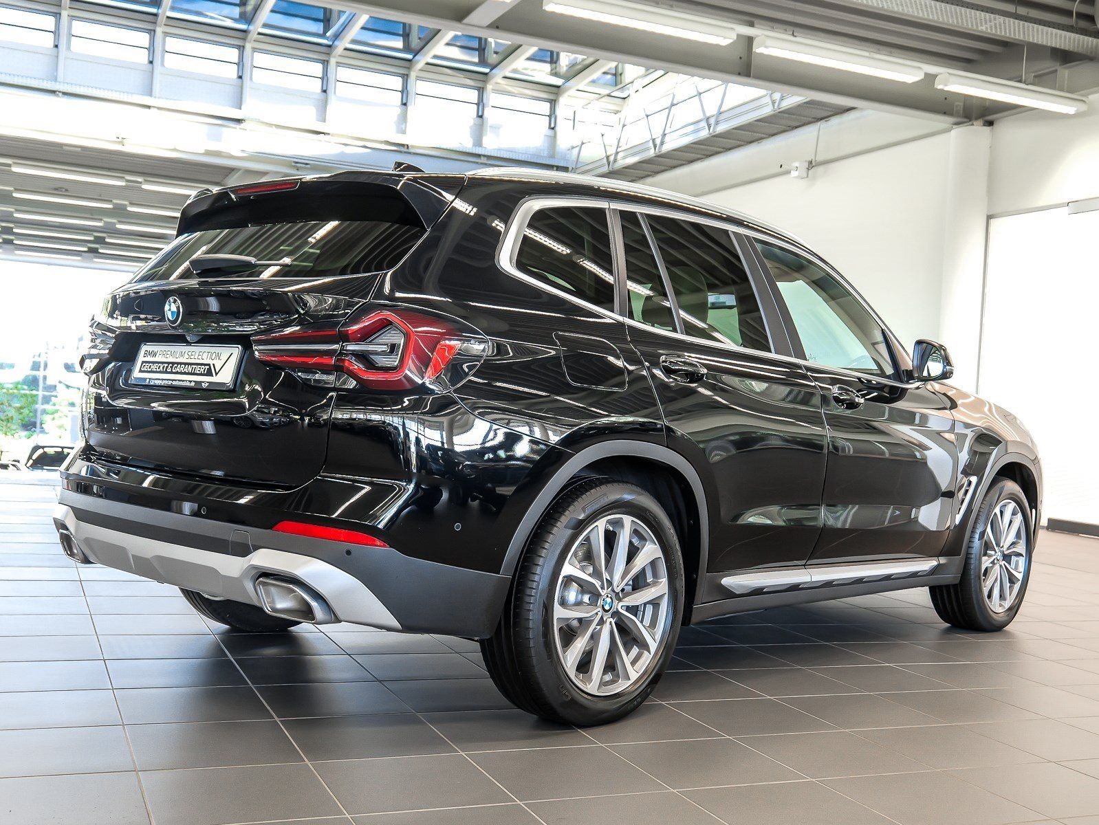 BMW X3 xDrive20d PANO ACC AHK RFK NAVI Standh. LED foto 2