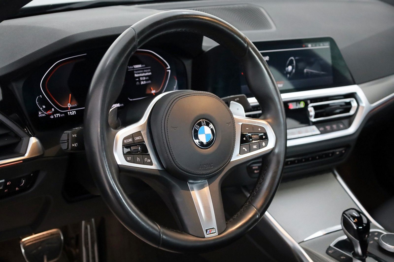 Fahrzeugabbildung BMW 330 d Lim. M Sport, T.Leder, Navi, LED, SH, SD