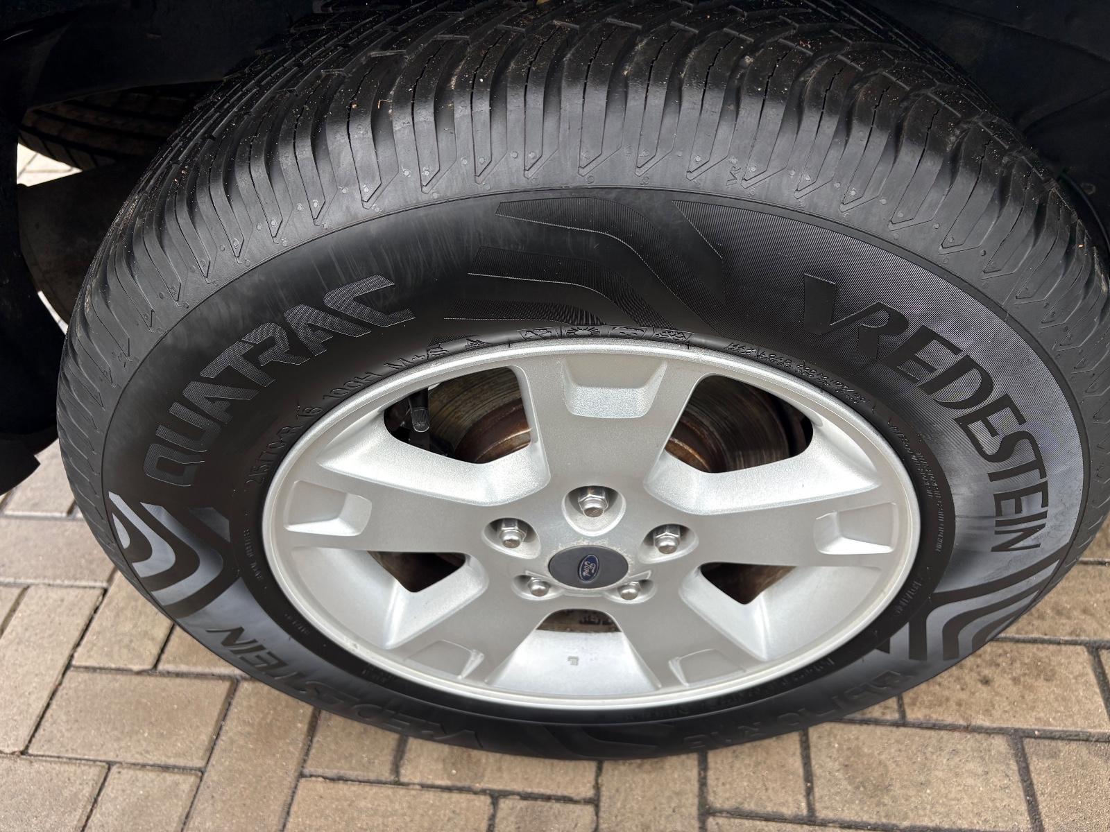 Ford Maverick 2004 — photo 5