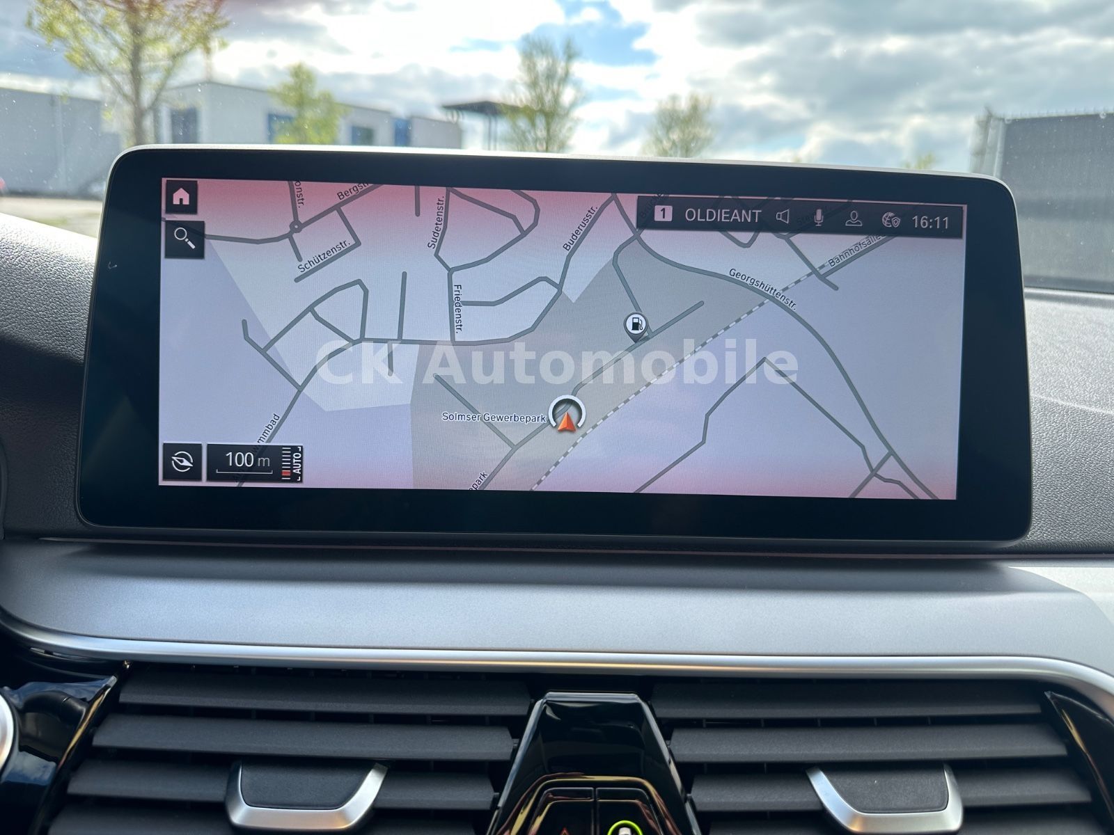 Fahrzeugabbildung BMW 520d Touring/Navi/Laser/Head-Up/Leder/360°/AHK