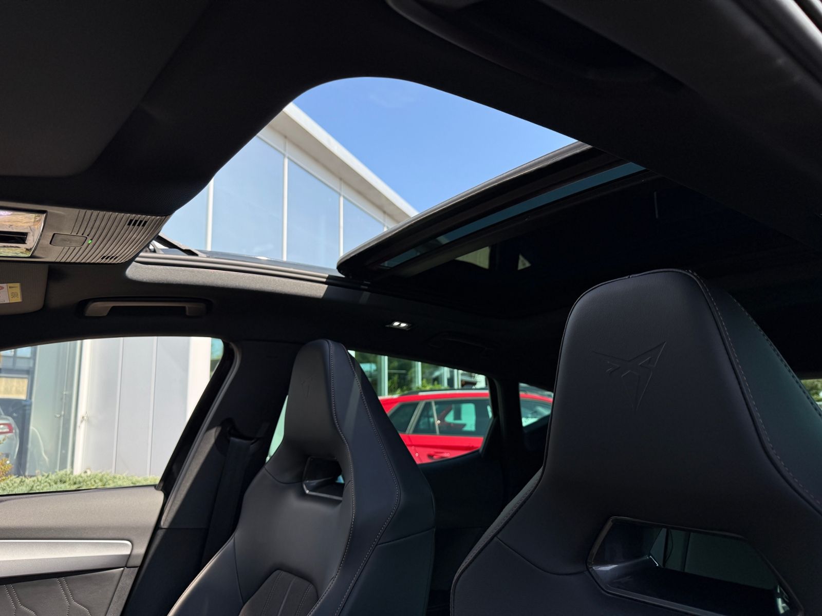 Fahrzeugabbildung CUPRA Formentor VZ e-Hybrid PANO LED NAVI ALU