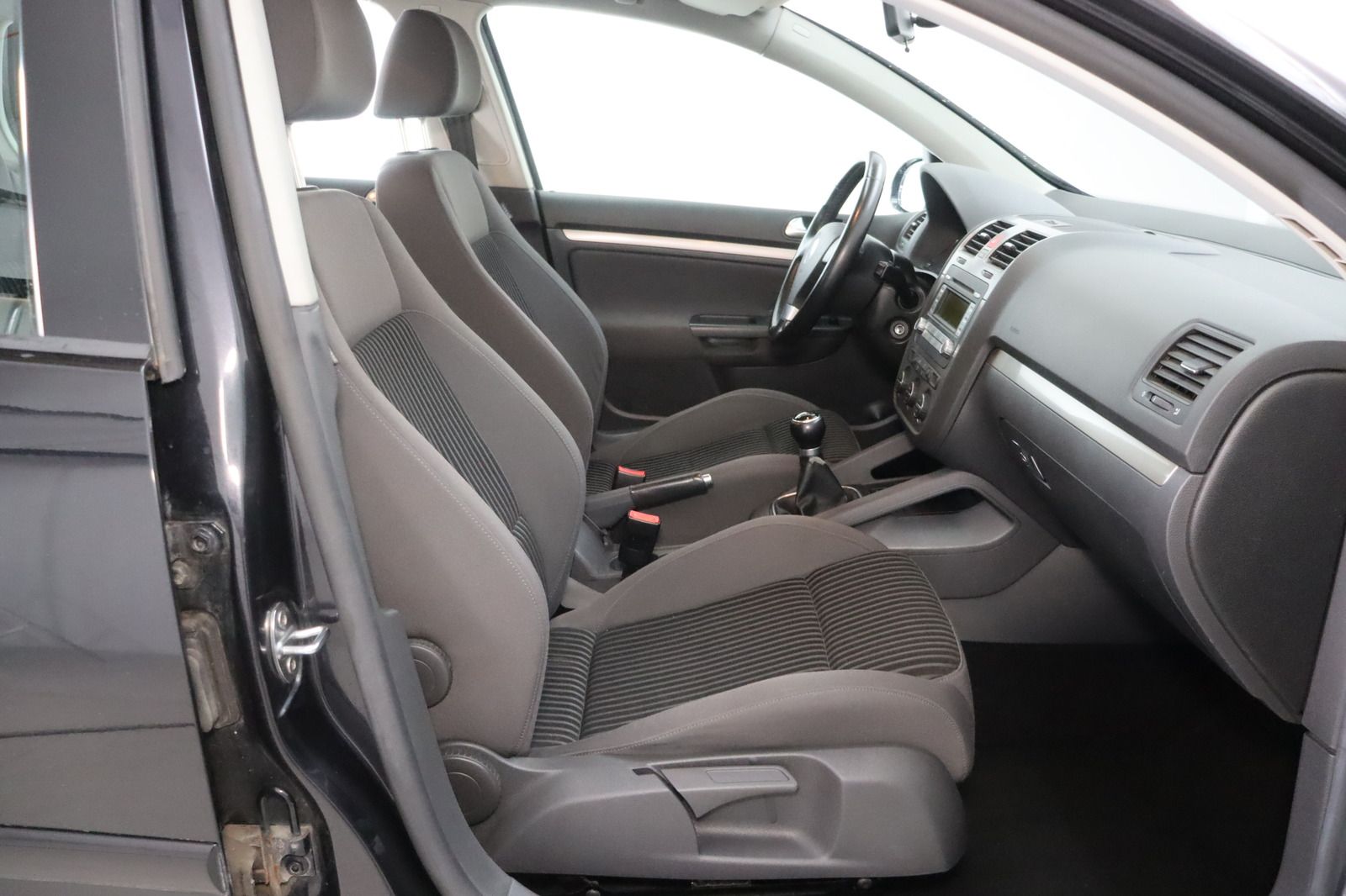 Fahrzeugabbildung Volkswagen Golf V 2.0 TDI DPF Sportline * AAC * Sitzhzg *