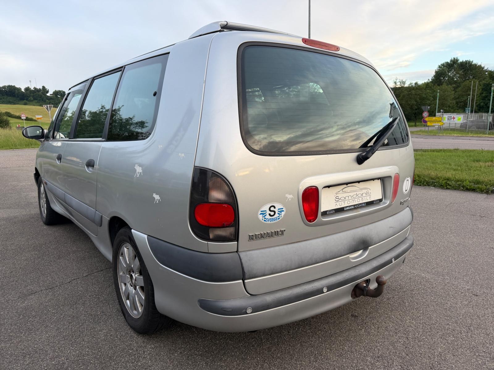 93b85cf3-5e48-4911-b0a7-eea1a6d71929