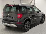 Skoda Yeti Adventure Bi-Xenon/SHZ/PDC/Tempom./17"LM - Skoda Yeti: Schwarz
