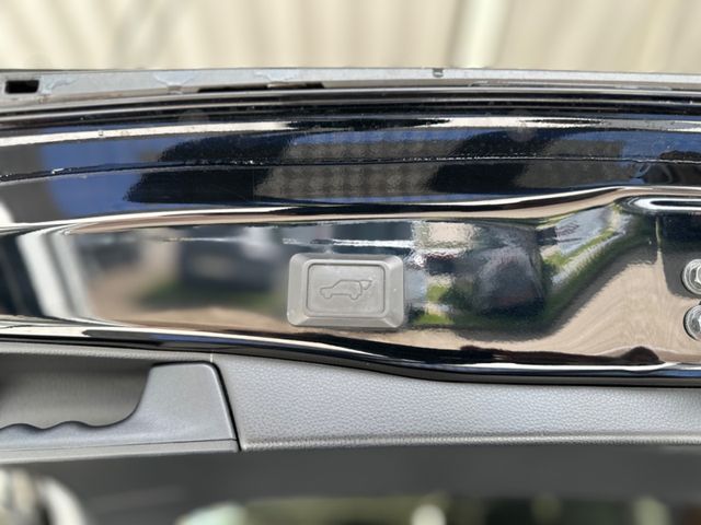 Toyota RAV 4  Hybrid *NAVI*LEDER*ELEKTR. HECKKLAPPE*