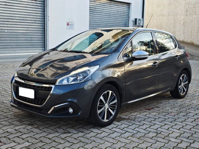 Peugeot 208 1.6 HDi 75CV