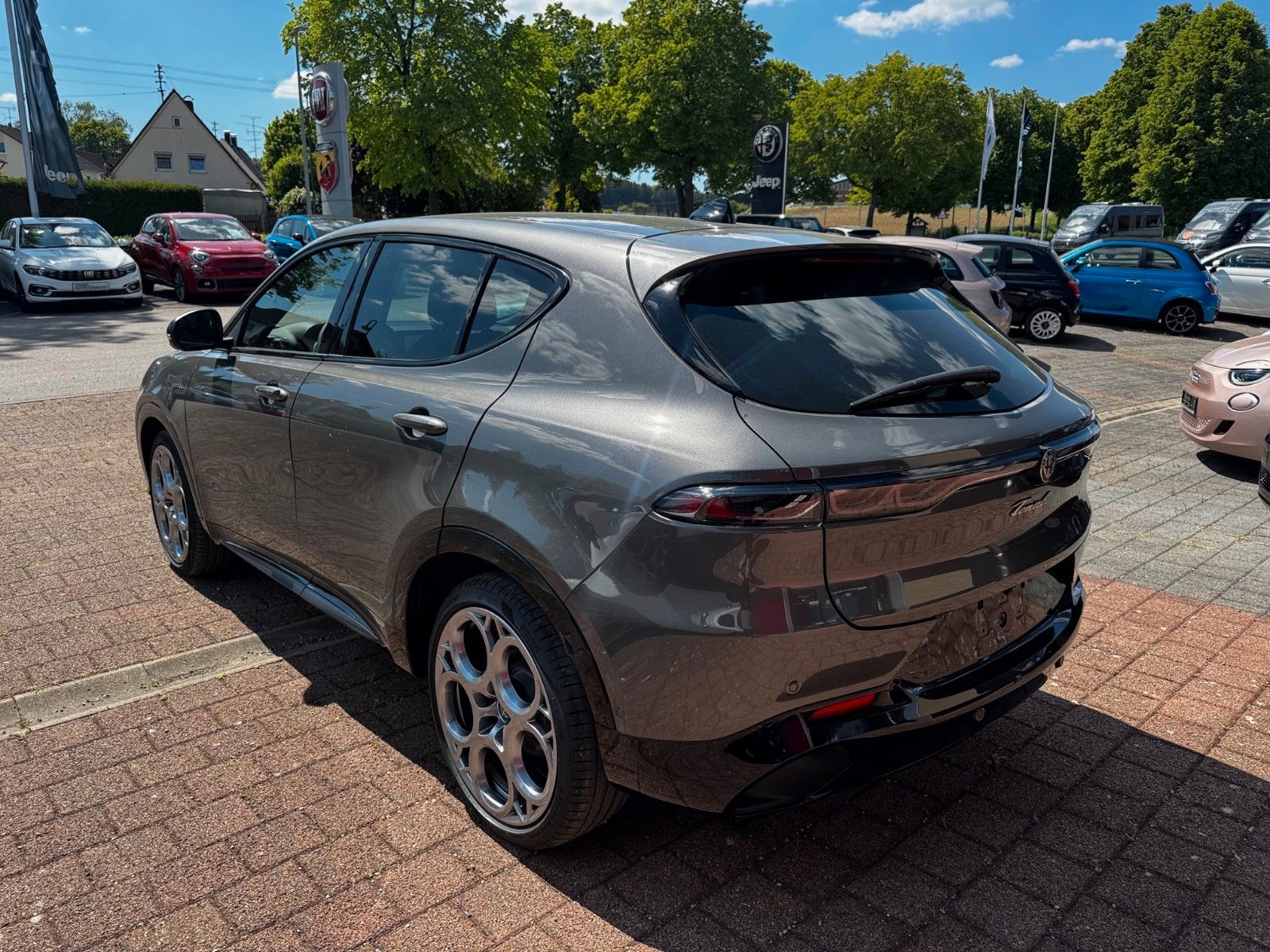 Fahrzeugabbildung Alfa Romeo Tonale Ibrida MY25 VELOCE 1.5 160ps Sitzkühlung