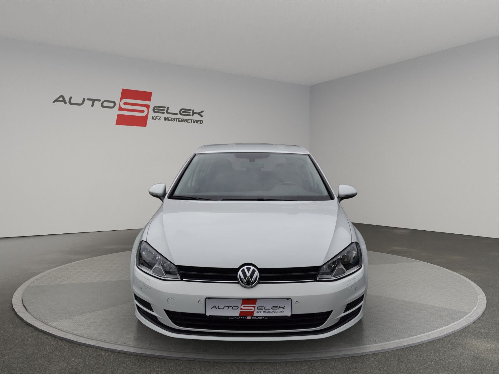 Fahrzeugabbildung Volkswagen Golf VII Lim. Comfortline BMT INSPEKTION TÜV NEU