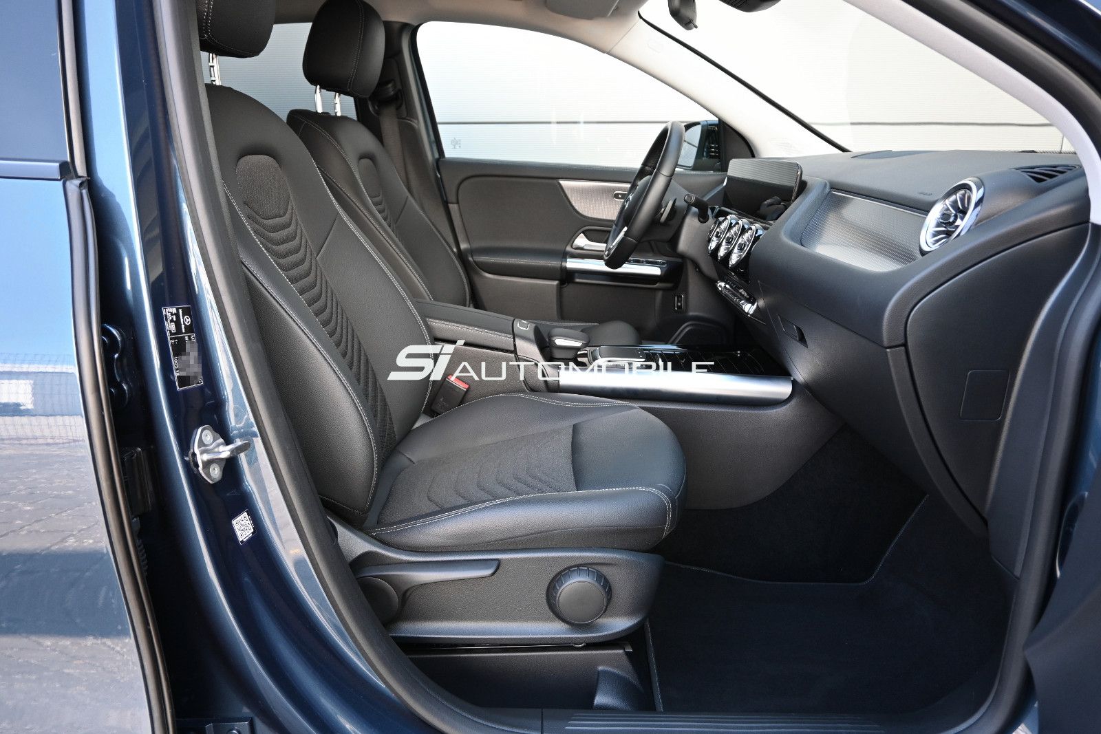Fahrzeugabbildung Mercedes-Benz GLA 200 d Aut.  Progressive °Night-Paket°AHK°