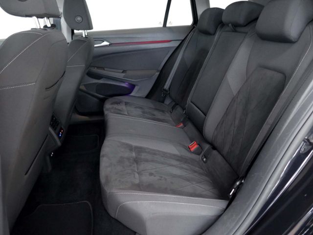 Fahrzeugabbildung Volkswagen Golf VIII Variant Style 2.0 TDI DSG LED RFK ACC