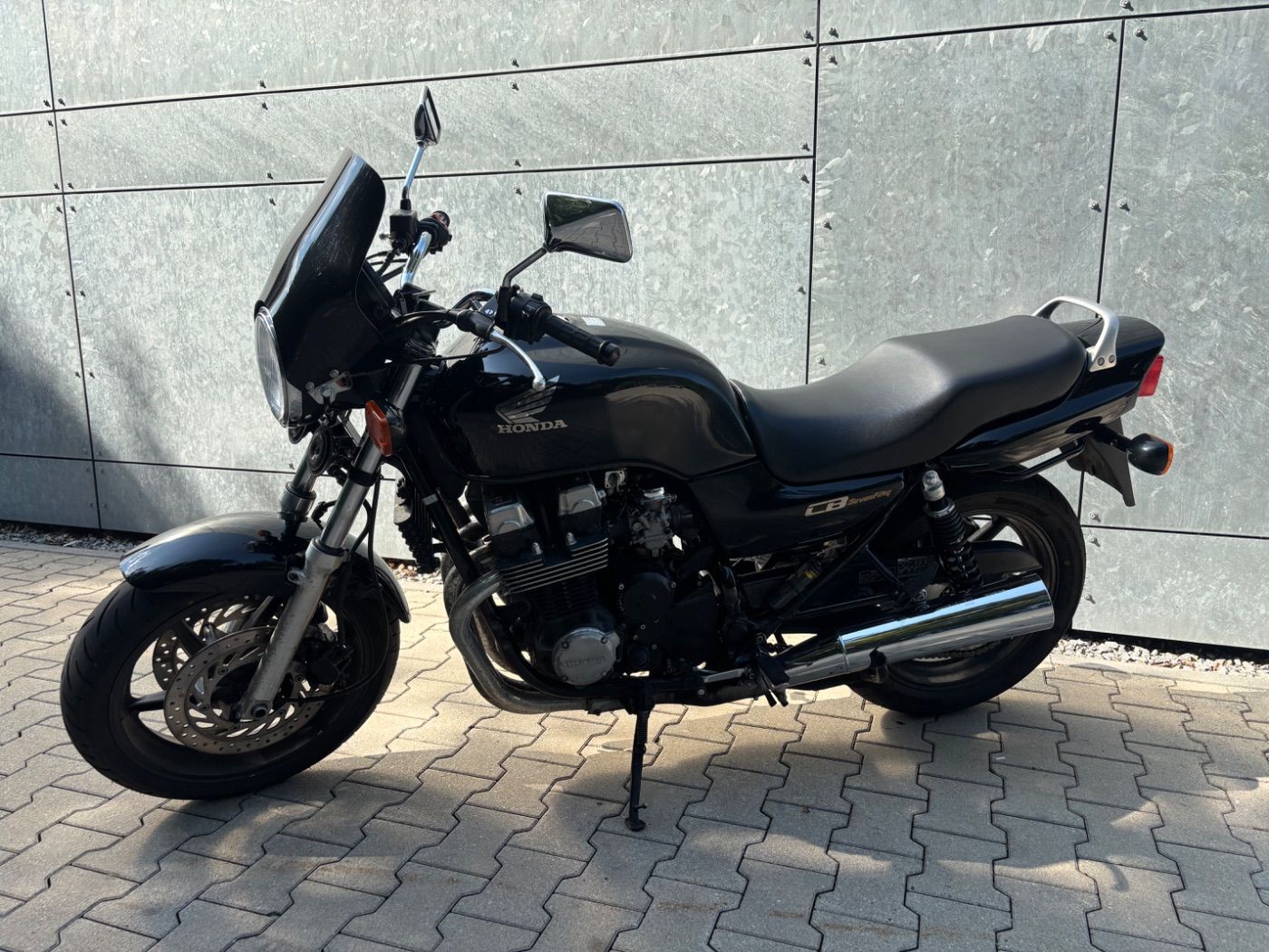 Fahrzeugabbildung Honda CB 750 Seven Fifty aus 1. Hand