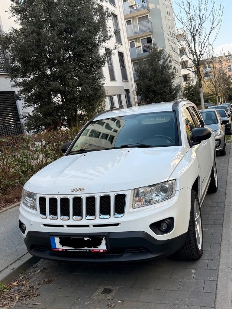 Jeep Compass 2011 — engine 2.143 cm³, 163 HP (120kW)