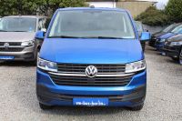 Volkswagen T6.1 Kombi 150PS LED AHK Standhzg Campervorber.