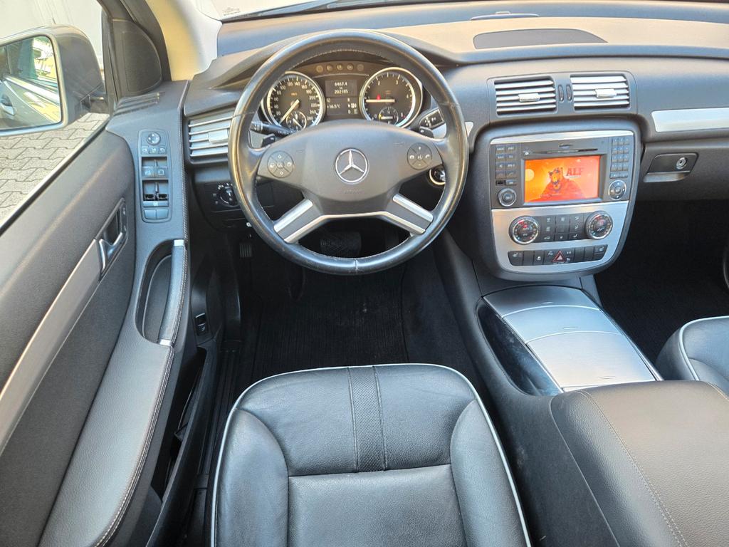Mercedes-Benz R 300