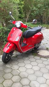 Vespa 300 GTS - VESPA GTS