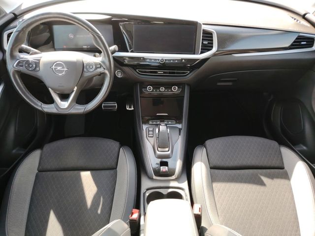 Grandland Plug-in-Hybrid 1.6 DI Automatik