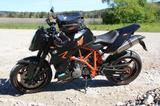 KTM 990 Super Duke R schwarz orange