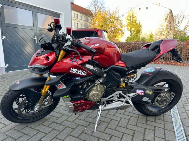 Ducati Streetfighter V4S