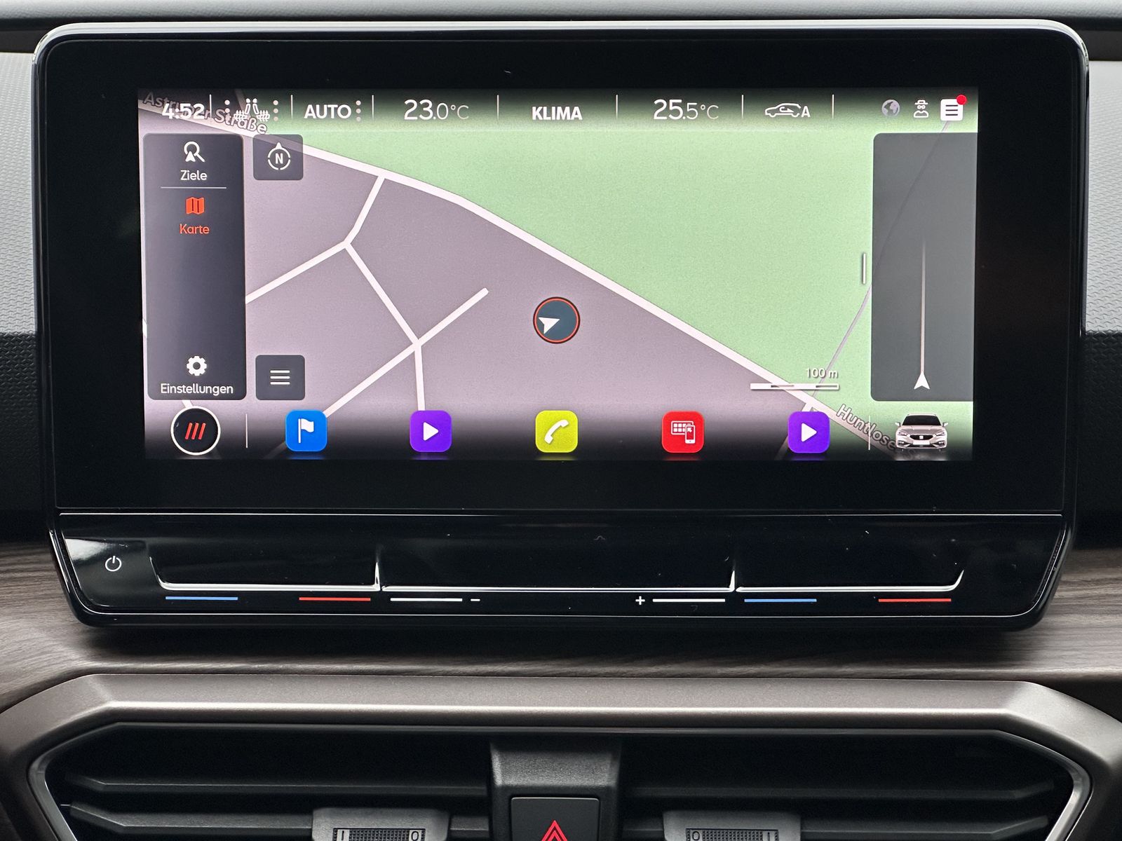 Fahrzeugabbildung SEAT Leon SpT 2.0 TDI DSG Xcellence NAV+LED+AHK+VCOCK