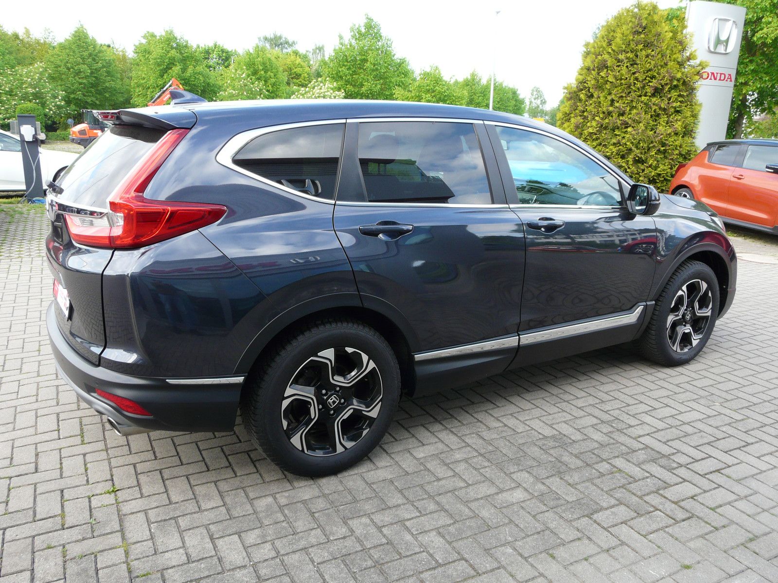 Fahrzeugabbildung Honda CR-V 1.5 T 2WD Elegance/Standheizung/Allwetterr.